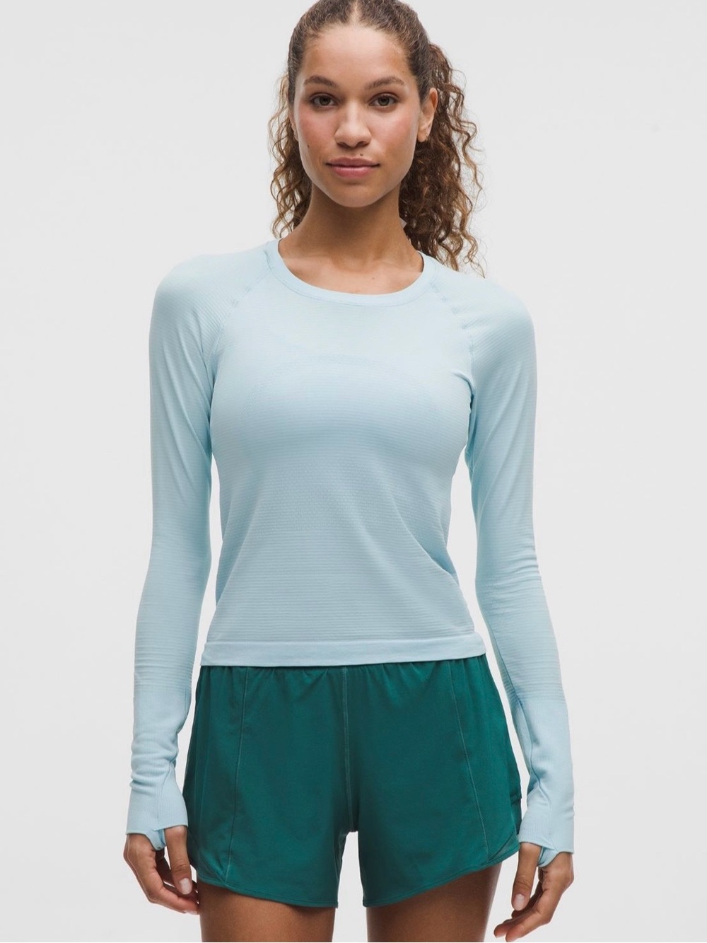 Lululemon Swiftly Tech Long-Sleeve Shirt 2.0 in Foam Cloud, Size 8 NWT